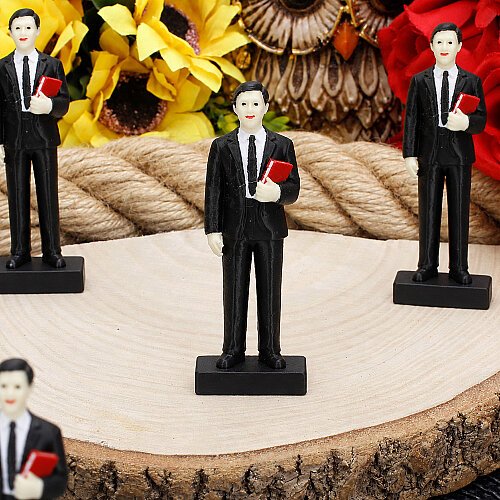 3D Erkek Öğretmen Teraryum Obje Kırmızı Siyah 2,5x8,5 cm - Toptanalim (1)