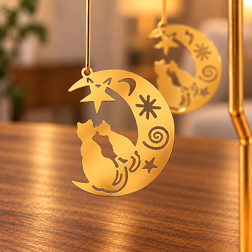  Ay Üzerinde Kedi Figürlü Isı ile Dönen Metal Tealight Mumluk Gold - Toptanalim (1)