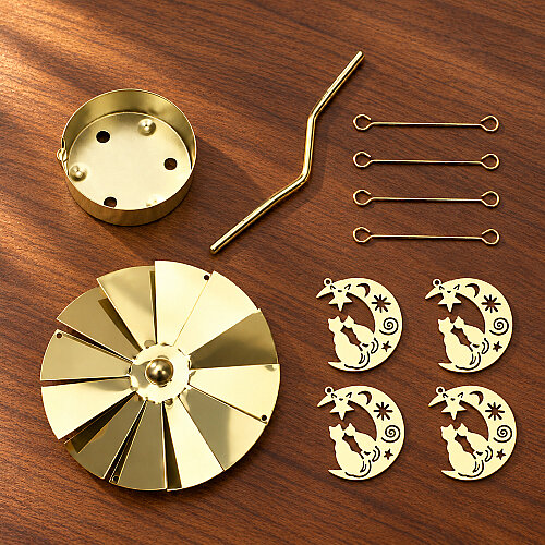  Ay Üzerinde Kedi Figürlü Isı ile Dönen Metal Tealight Mumluk Gold - 3