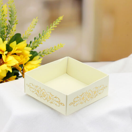 Desenli Krem Altlık 8x8x3 Cm - Kare Dekor