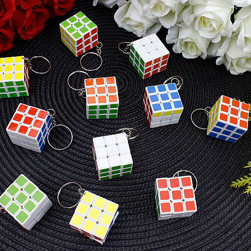 Eğlenceli Rubik Küp Anahtarlık 12'li Paket - Toptanalim (1)
