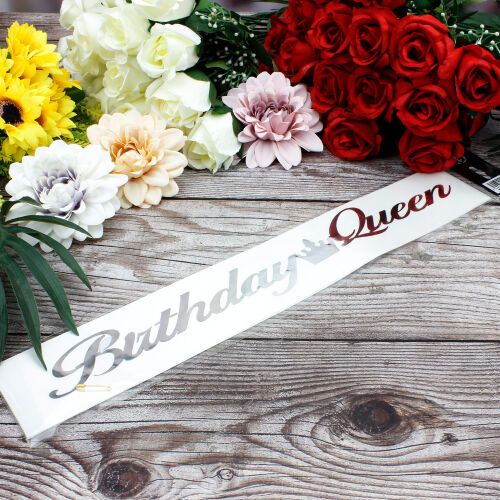 Gold Yazı Birthday Queen Beyaz Renk Kuşak - Kare Dekor (1)