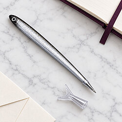  Hamsi Tasarımlı Tükenmez Kalem Gümüş Renk 14 cm - 2