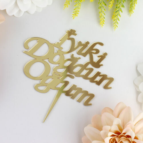 İyiki Doğdun Oğlum Yazılı Pasta Süsü Gold Renk - Kare Dekor (1)