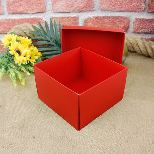 Kırmızı Kutu 15x10CM - Kare Dekor (1)