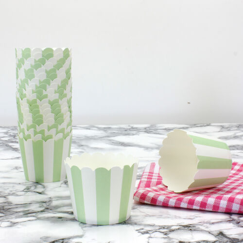 Muffin Kek Kalıbı 25'li Paket Yeşil Beyaz Çizgili - Kare Dekor