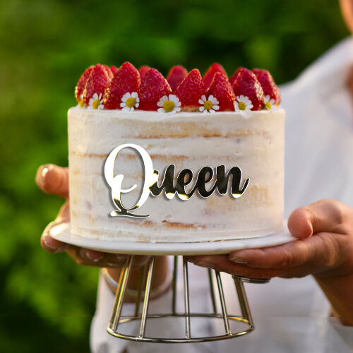 Pasta Önü Pleksi Queen Yazı Gold - Kare Dekor