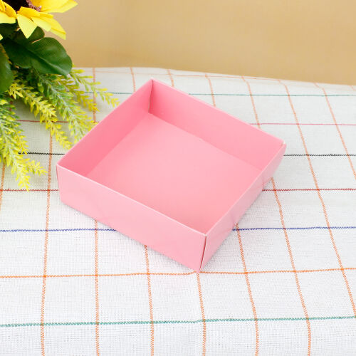 Pembe Altlık 9x9x3 CM - Kare Dekor