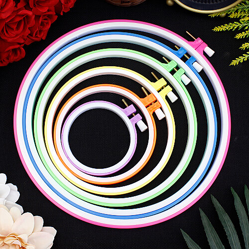 Renkli Plastik Vidalı Nakış Kasnağı 6’lı Set - Toptanalim