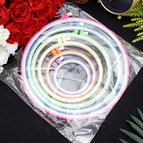 Renkli Plastik Vidalı Nakış Kasnağı 6’lı Set - 4