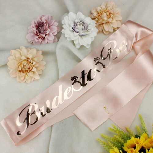Rose Yazı Bride To Be Pembe Renk Kuşak - Kare Dekor
