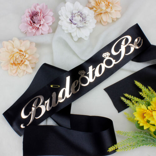 Rose Yazı Bride To Be Siyah Renk Kuşak - Kare Dekor
