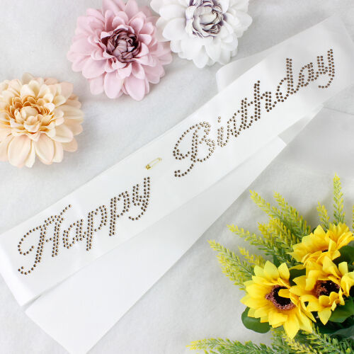 Taşlı Şekilli Gold Yazı Happy Birthday Beyaz Renk Kuşak - Kare Dekor